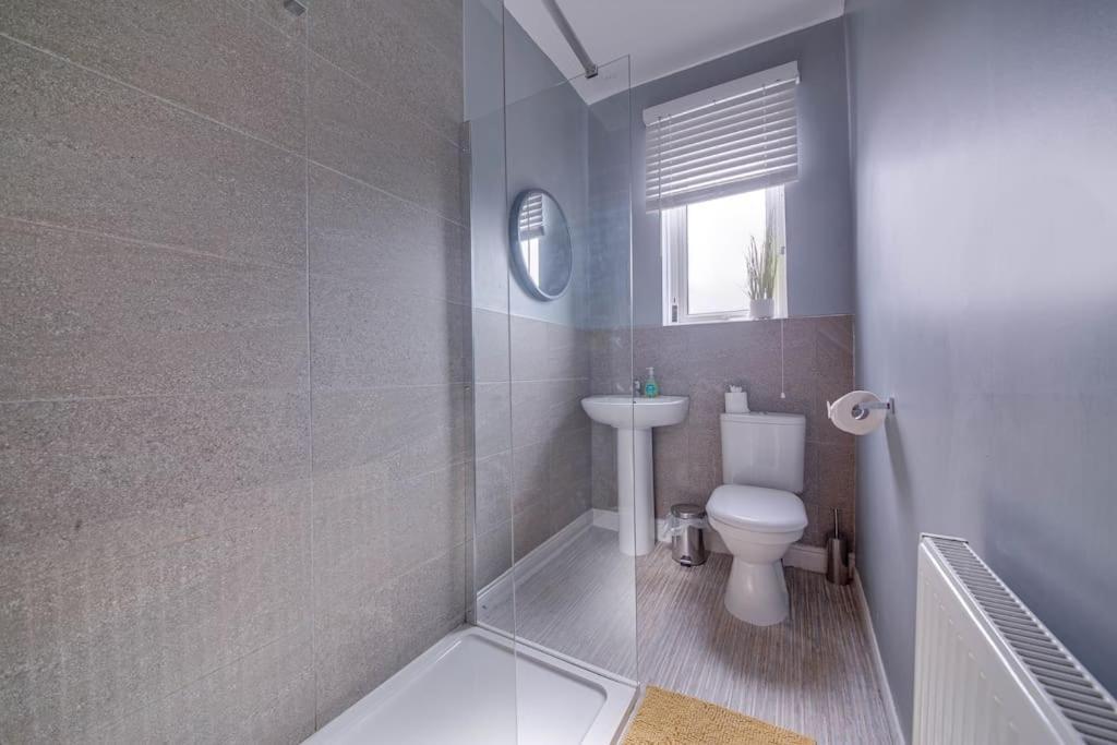 Glasswing Stays Liquorice Lodge Castleford Exteriör bild